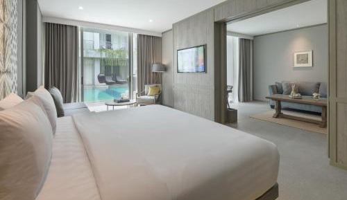 Lagoon Suite with Bathtub