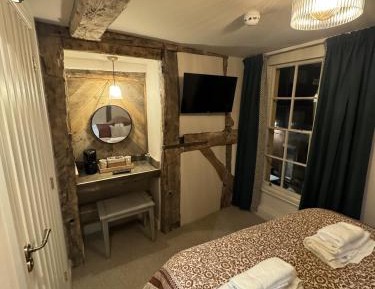 Deluxe Double Room with Shower