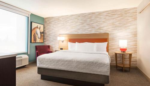 One-Bedroom King Suite