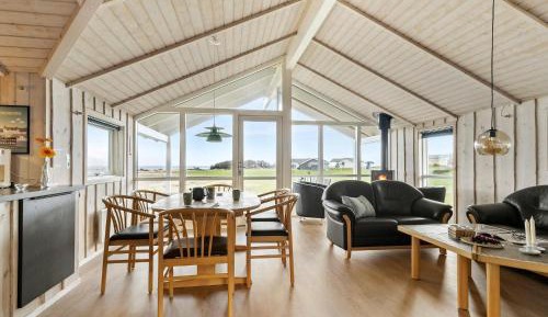 Three-Bedroom Vacation Home 