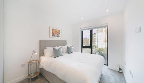 Two-Bedroom with Balcony