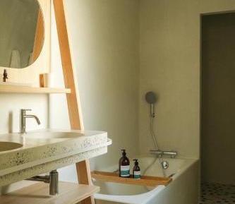 Suite with Garden View