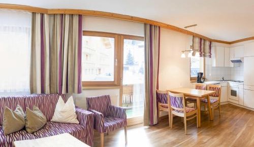 Superior One-Bedroom Apartment