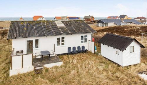 Three-Bedroom Vacation Home 