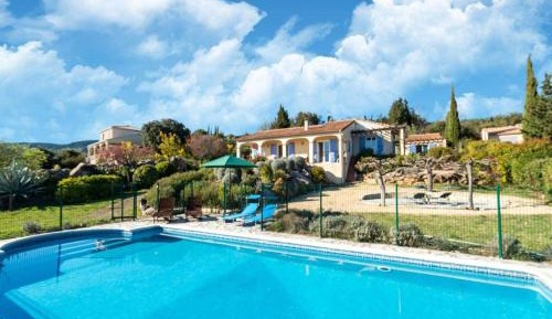 Three-Bedroom Vacation Home 