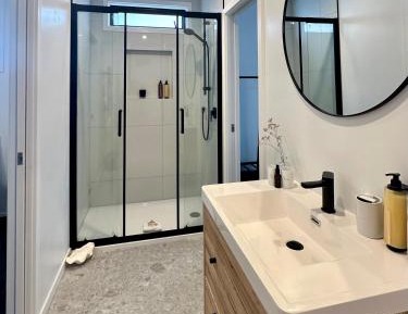 Three-Bedroom Apartment with Balcony