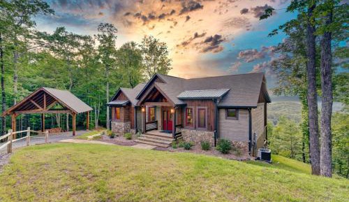 Three-Bedroom Vacation Home 