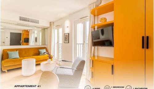 Studio with Sofa Bed