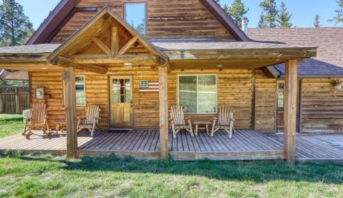 Three-Bedroom Vacation Home 
