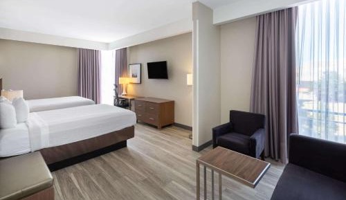 Studio Suite with Two Queen Beds and Roll-In Shower - Mobility Accessible/Non-Smoking