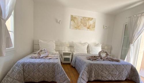 Triple Room with Terrace