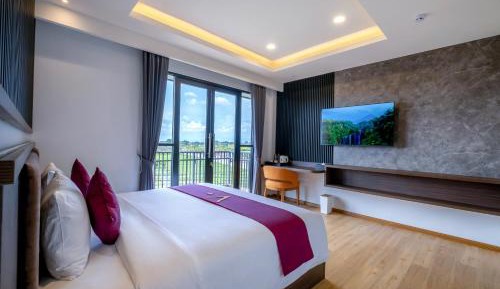 King Suite with Ricefield View