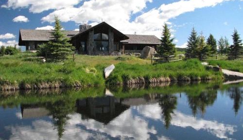 Three-Bedroom Vacation Home 