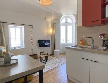 Studio Apartment