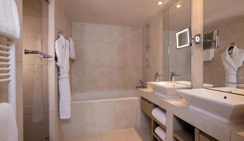 Suite with City View