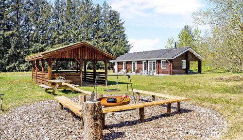 Three-Bedroom Vacation Home 