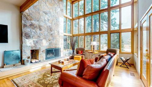 Three-Bedroom Vacation Home 
