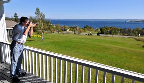 King Suite with Lake View