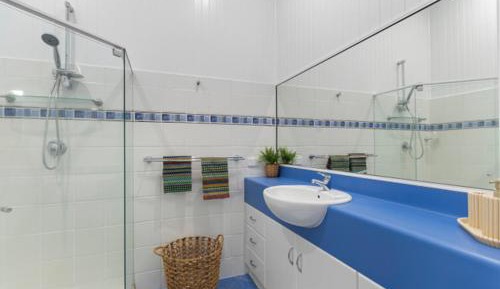 Five-Bedroom Holiday Home