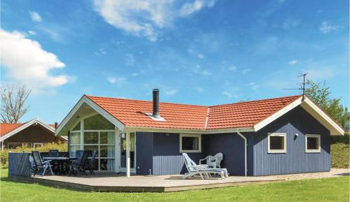 Three-Bedroom Vacation Home 