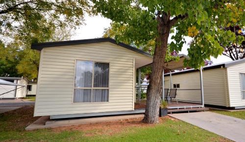 2 Bedroom Villa with Spa 5 berth