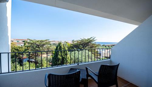 Double Room with Lateral Sea View