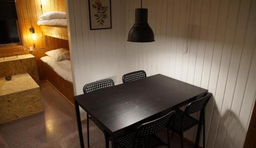 Large Economy Cottage with Shared Bathroom
