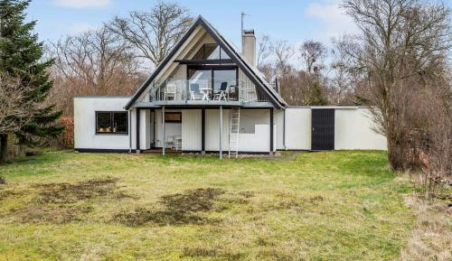 Three-Bedroom Vacation Home 