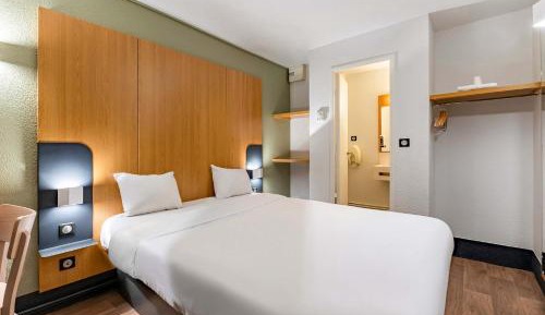 Double Room - Non-Smoking 