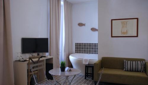 Double Room with Spa Bath