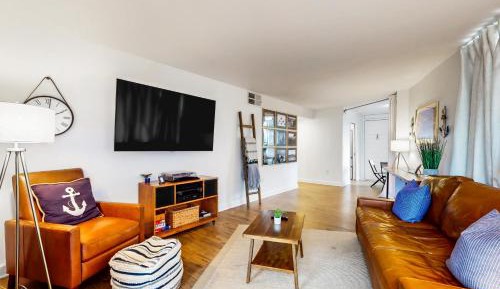 One Bedroom Apartment