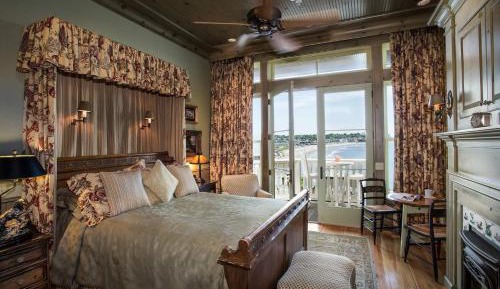 Block Island Ocean Villa