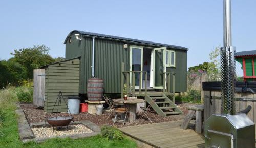 Deluxe Double Room with Shower