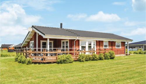 Three-Bedroom Vacation Home 