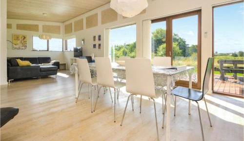 Four-Bedroom Vacation Home