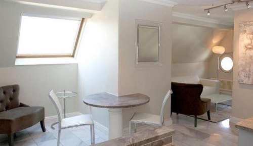 Grand Apartment