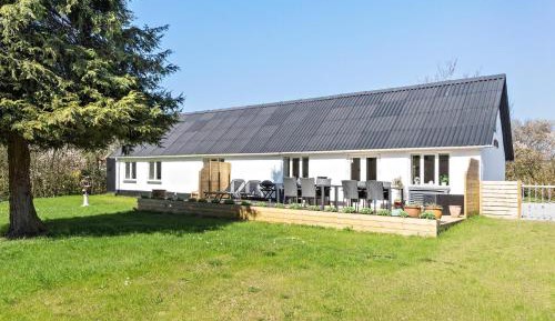 Three-Bedroom Vacation Home 