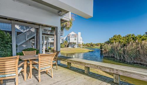 Three-Bedroom Vacation Home 