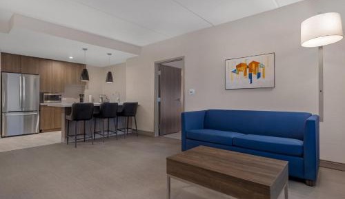 One-Bedroom Suite