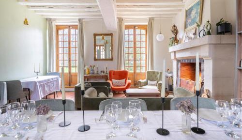 Six-Bedroom Holiday Home