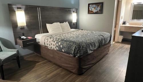 King Room - Accessible/Non-Smoking