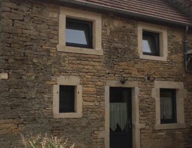 King Room with Roll-In Shower - Disability Access