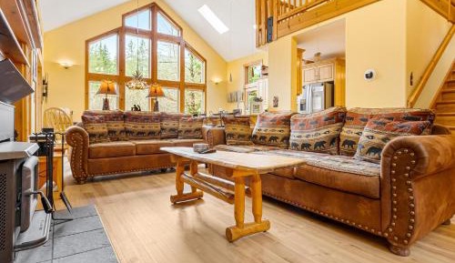 Three-Bedroom Vacation Home 