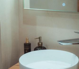 Suite with Hot Tub