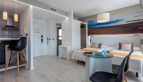 Premium Suite