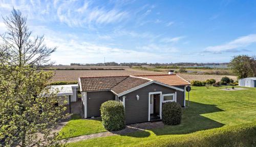 Three-Bedroom Vacation Home 