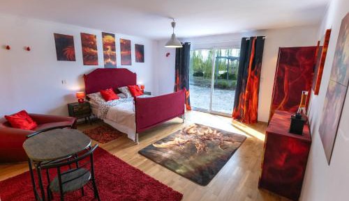 Queen Room with Garden View