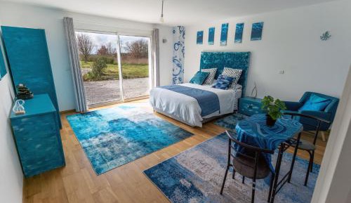 Queen Room with Garden View