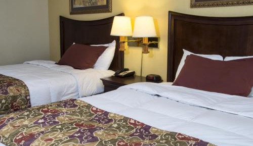 Standard Queen Room