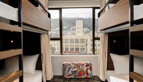 Bed in 4-Bed Dormitory Room with Ensuite